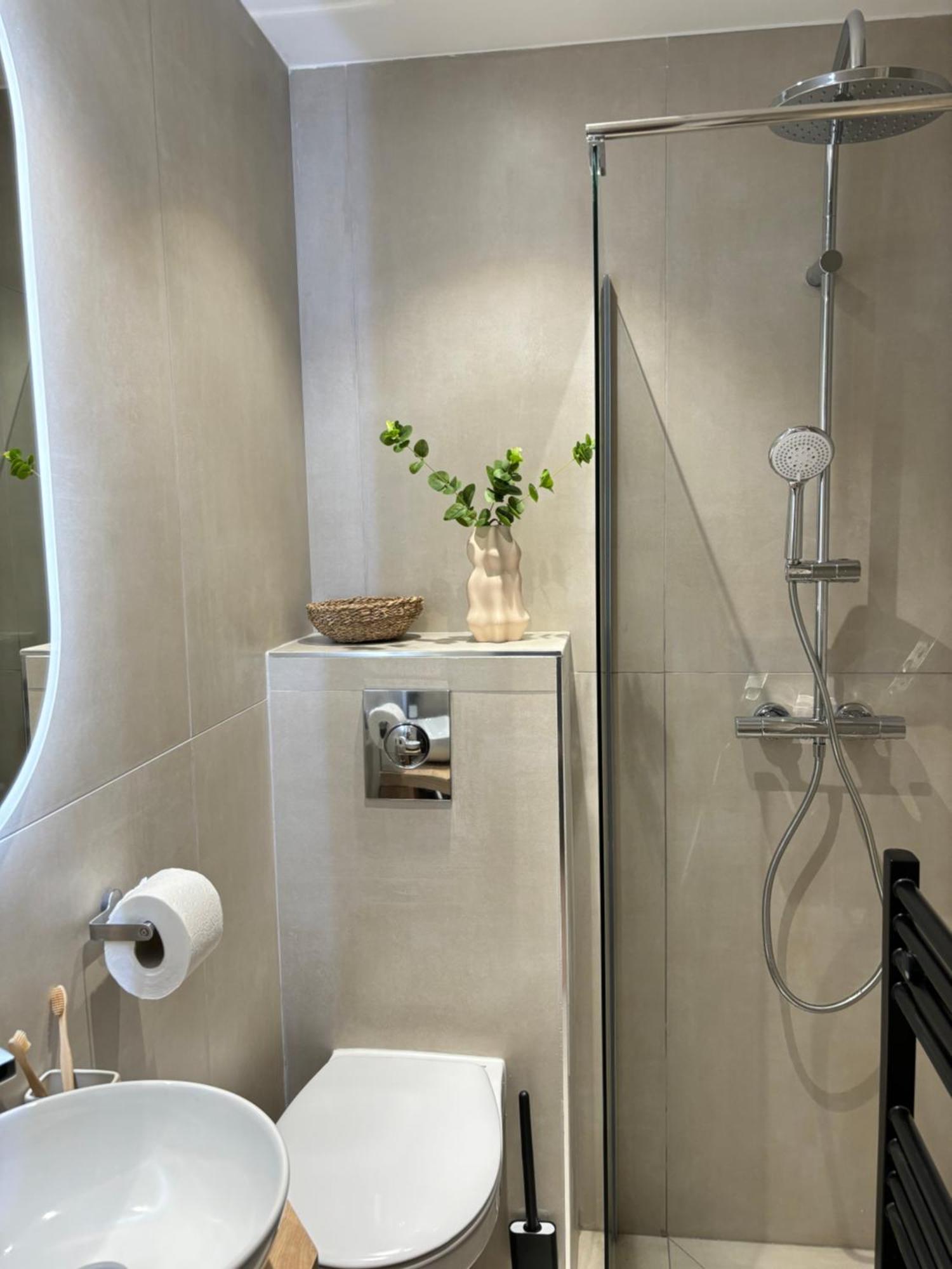 Hotel Paris Amore * Parigi